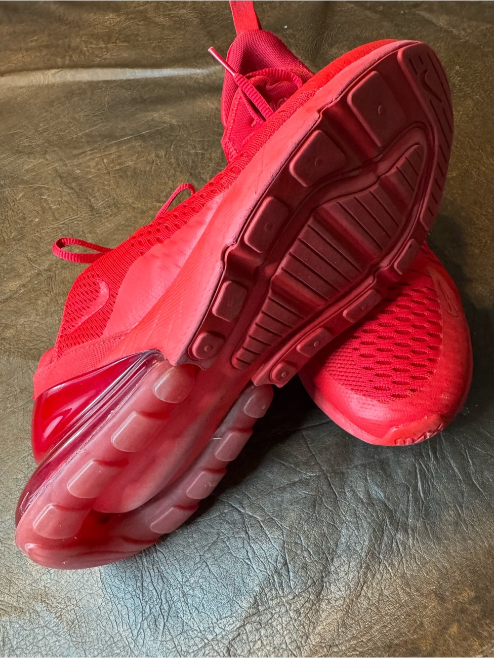 Nike Men’s Air Max 270 Red Athletic Sneakers Size 10 - Picture 5 of 6